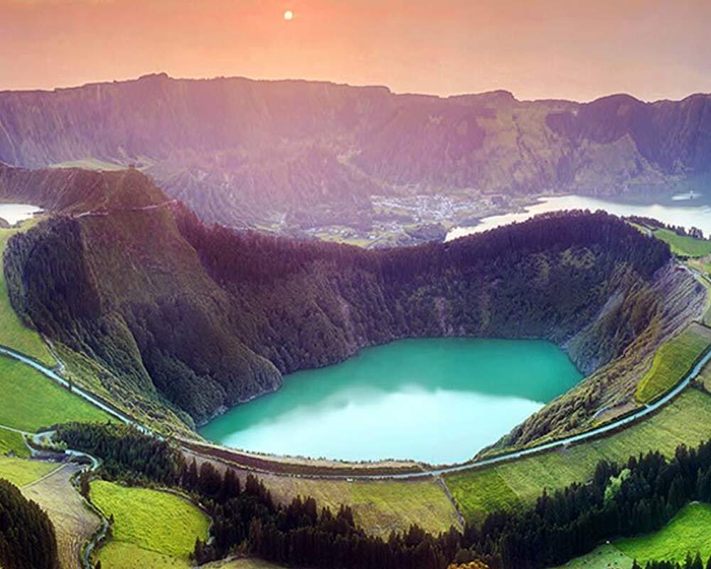 Ponta Delgada, Portugal - Tendências de Viagem 2025