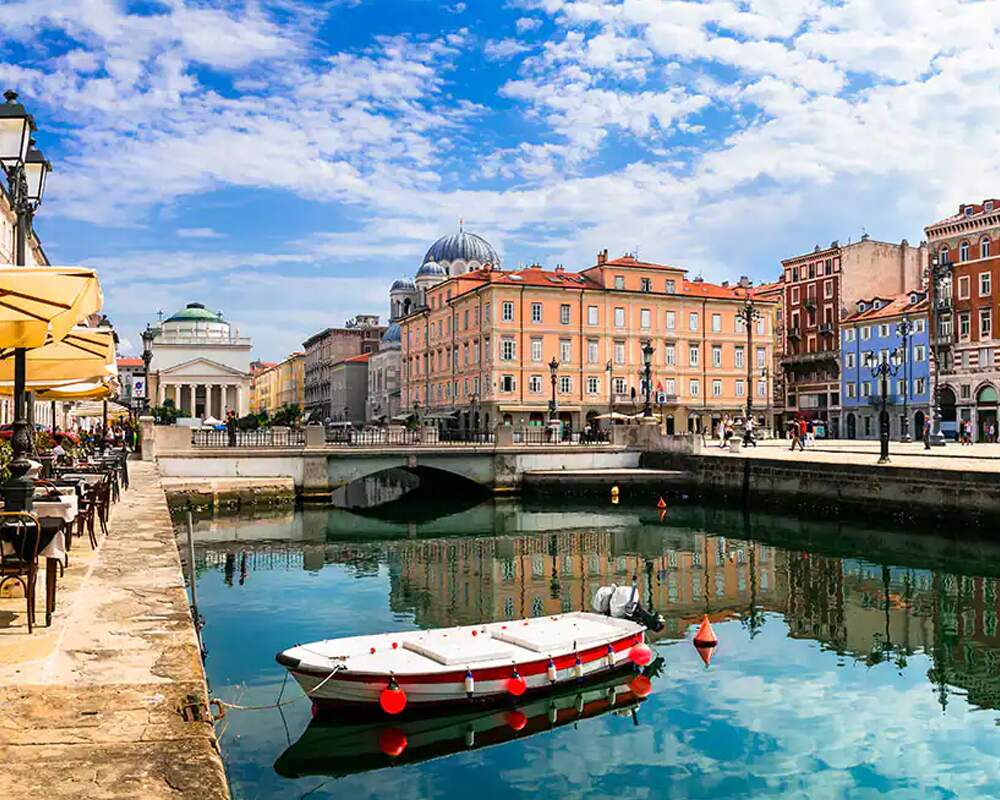 Trieste, Itália - Tendências de Viagem 2025